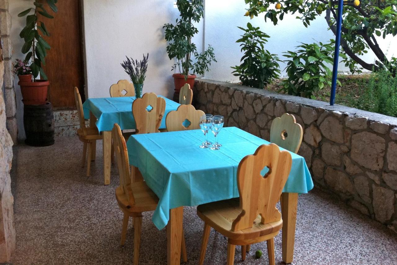 Apartments And Rooms With Parking Space Zavala, Hvar - 128 เยลซา ภายนอก รูปภาพ