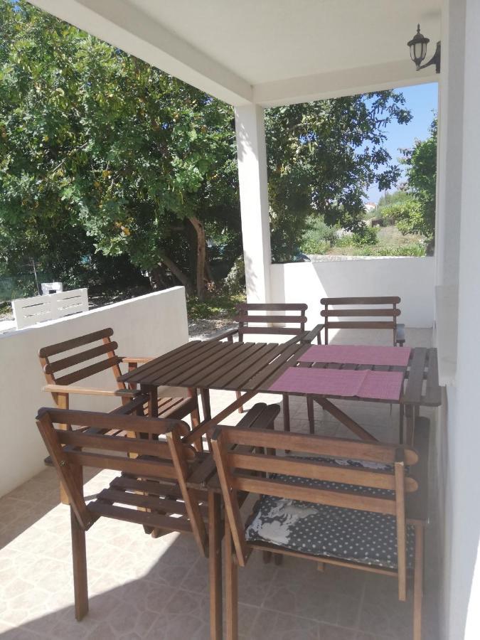 Apartments And Rooms With Parking Space Zavala, Hvar - 128 เยลซา ภายนอก รูปภาพ