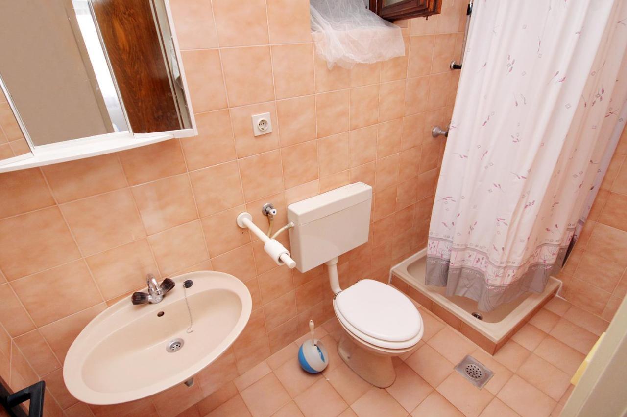 Apartments And Rooms With Parking Space Zavala, Hvar - 128 เยลซา ภายนอก รูปภาพ