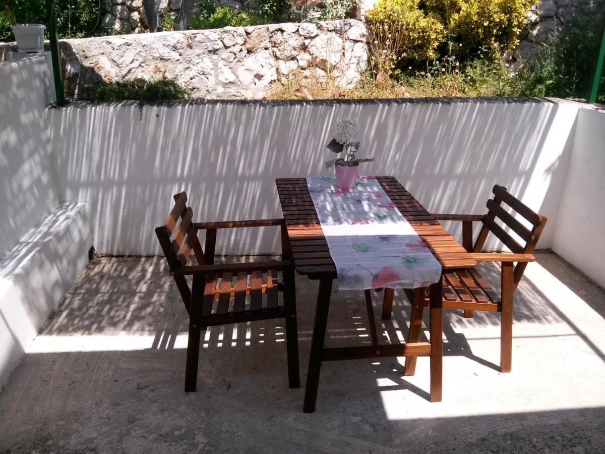 Apartments And Rooms With Parking Space Zavala, Hvar - 128 เยลซา ภายนอก รูปภาพ