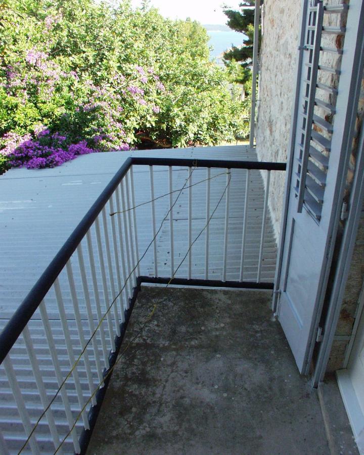 Apartments And Rooms With Parking Space Zavala, Hvar - 128 เยลซา ภายนอก รูปภาพ