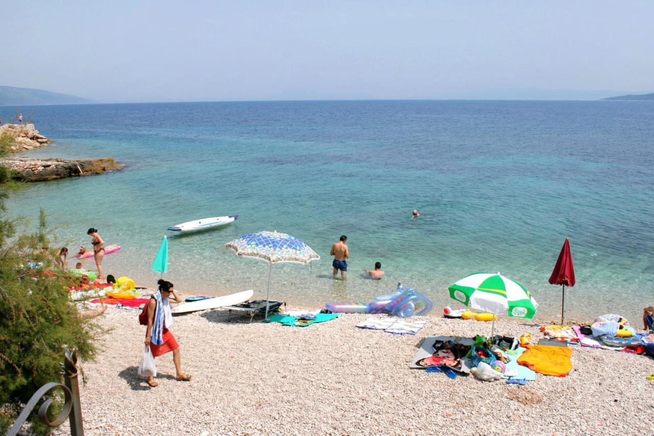 Apartments And Rooms With Parking Space Zavala, Hvar - 128 เยลซา ภายนอก รูปภาพ